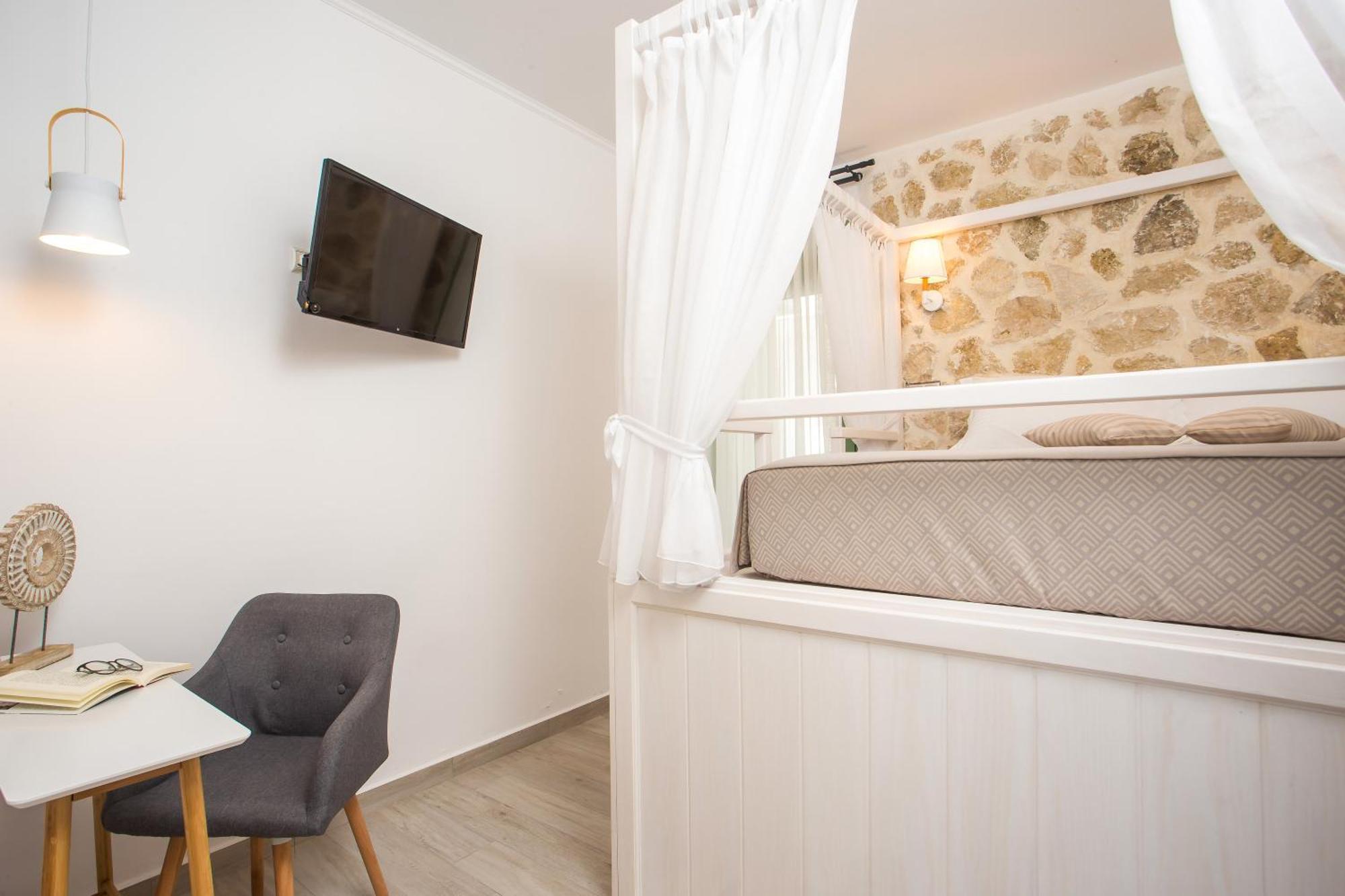 Egli Luxury Apartments Archangelos  Extérieur photo